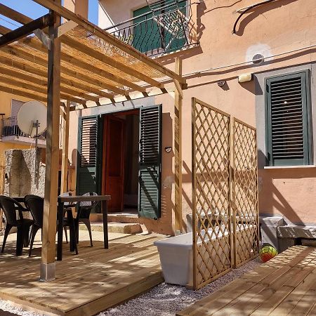 Appartamento Corallo With Private Garden Όλμπια Εξωτερικό φωτογραφία